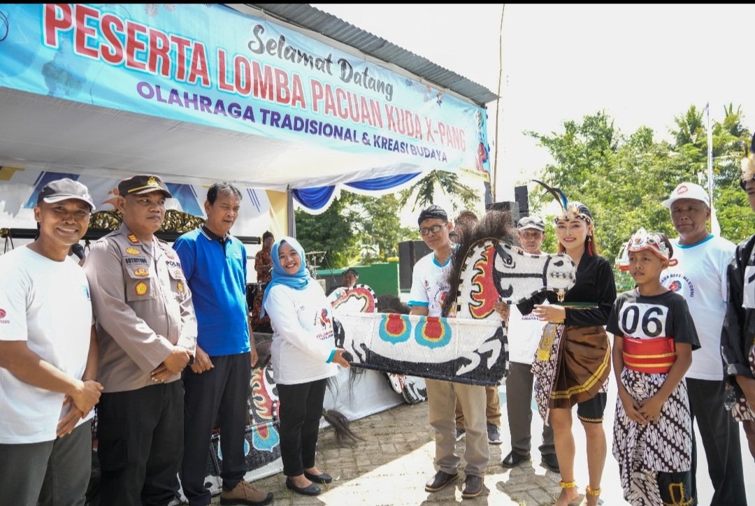  LESTARIKAN BUDAYA DAN KREASI OLAHRAGA LOMBA PACUAN JARAN KEPANG