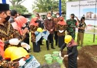 Kumpulkan Infak dan Sumbangan SMP…