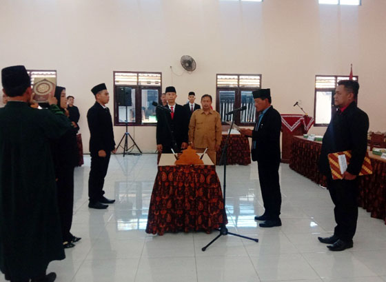Lurah Seloharjo  Pundong  Bantul Lantik Kaur Danarta Dan Dukuh Pentung