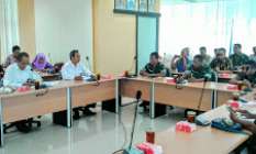 Unjuk Rasa Tolak Penambangan Pakai…