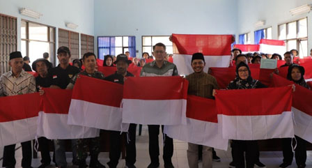 SUKSESAN PEMILU 2024 75 PESERTA IKUT LATSAR BELA NEGARA DIKUKUHKAN 