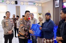 Polda DIY Gelar Baksos Berbagi…