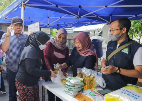 PEMKAB SLEMAN GELAR OPERASI PASAR MURAH BERSMA BULOG, DAN PPHPM
