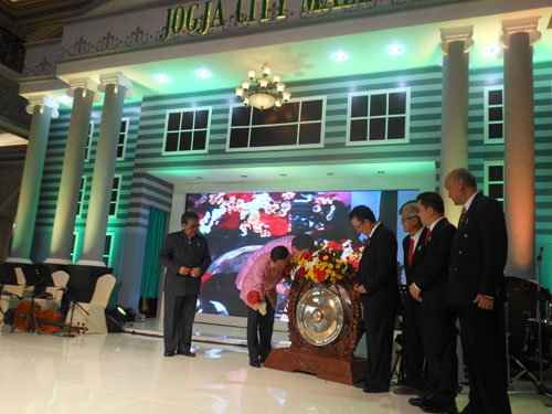 JCM Hadir Sebagai Destinasi Belanja Dan Hiburan
