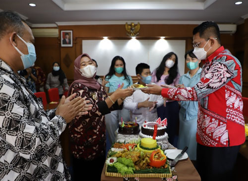  Wabup Sleman Danang Maharsa Di kejutkan Adanya Surprize Dalam Ultah Ke 44 Tahun