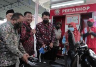 PERTASHOP LAHAN UNTUK DONGKRAK…
