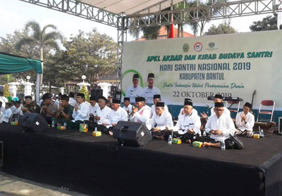 Peringati HSN 2019 Para Santri Padati Paseban Bantul