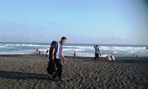 Jelang  New Normal Pantai Samas dan Parangtritis Ramai Dikunjungi Wisatawan Lokal 