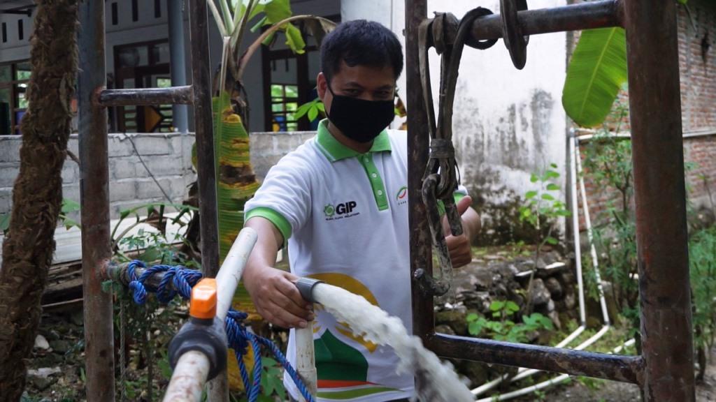Warga Ngasem Plembutan Gunungkidul Lega Awal Tahun 2021 Sumur  Bor  Keluar Air.