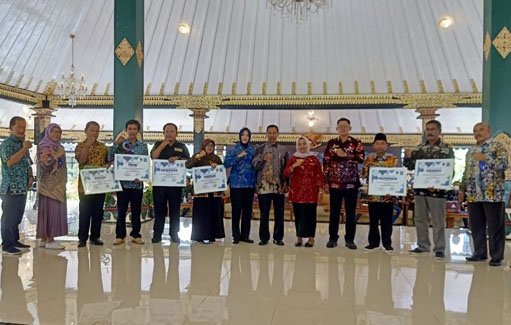 SINERGI PEMKAB SLEMAN - BNNK CANANGKAN 6 KALURAHAN BERSIH DARI NARKOBA