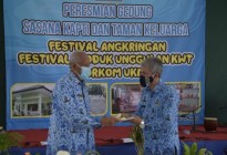 Bupati Sleman Sri Purnomo Resmikan…