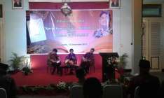 Buku,” Ajaran Kepemimpinan Asthabrata”…