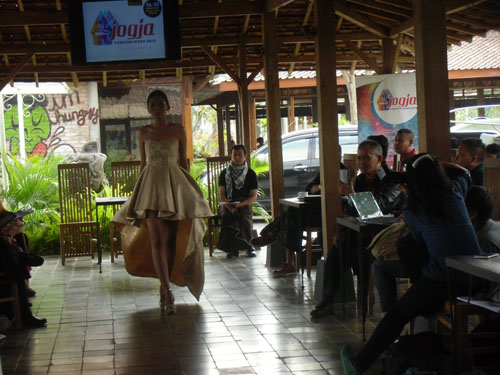 JOGJA  FASHION WEEK  (JFW) KE 10 SIAP  DI GELAR DI JEC