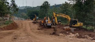 Ayo Menengok Alat Berat Proyek…