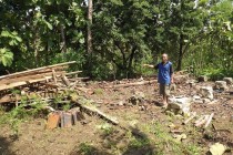 PUTING BELIUNG MERUSAK 7 RUMAH…