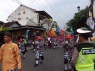 Musik Keroncong dan Kirab Bregodo…