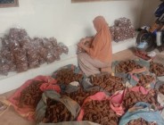 Ampo Pak Poniyo Tembus Pasar Besar…