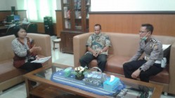 Warga bayar pajak bermotor dan…