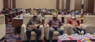 Dalam Ratusan Pemuda Ikrarkan Pancasila…