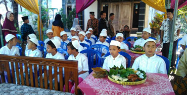Liburan Desember 2017 Alumni SMP 1 Pajangan Bantul Gelar Baksos Sunatan Masal 