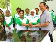 PENGHIJAUAN PELATARAN CANDI PRAMBANAN