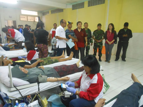 Peduli Kemanusiaan Toko Mas Kranggan Adakan Bakti Sosial Donor Darah