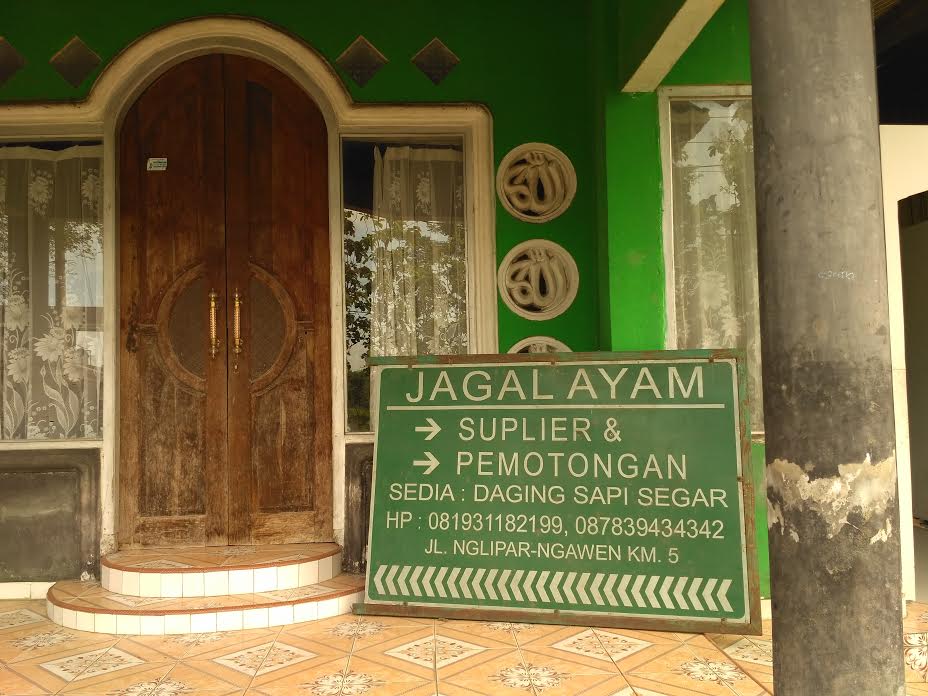 Jasa Pemotongan Ayam Abaikan Keluhan Warga 