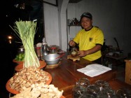 “Minuman racikan empon – empon…