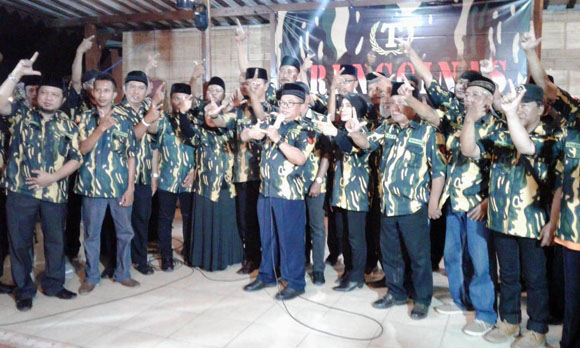 Produk UMKM luar negeri harus kita bendung. UMKM kita harus kita hidupkan 'Relawan Trengginas DIY Siap Menangkan Prabowo-Sandi