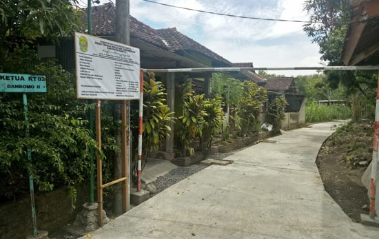 Di Pancing Padat Karya  Berlanjut Konsolidasi Warga Dahromopun  Giat Membangun 