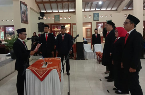 Ramadan 1445 HLurah Timbulharjo Sewon Bantul Lantik Jogoboyo Dan 2 Dukuh