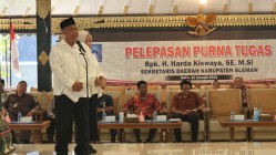 Tumpah Ruah Ribuan Warga Sleman…