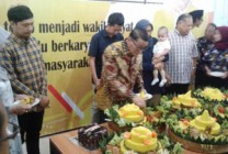 Rayakan Ke 67 DPR RI Gandung Pardiman…