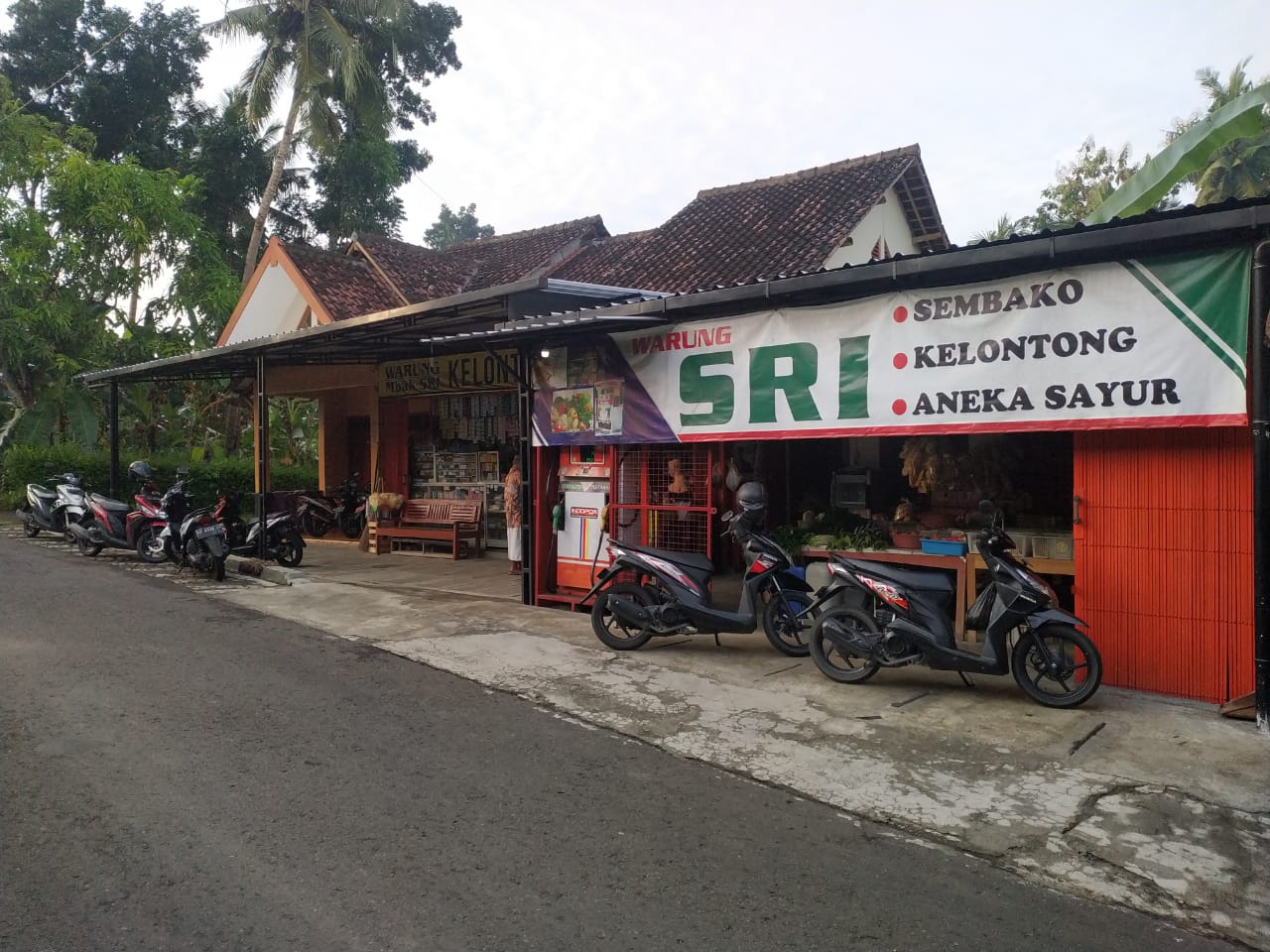 Warga  Pengasih Kulon Progo  Manfaatkan Tehnologi Warung Kelontongpun Pakai Google Maps