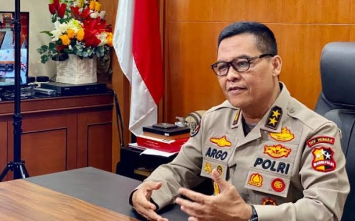  Polri Gelar Vaksinasi Massal Serentak 1 Juta di Seluruh Indonesia