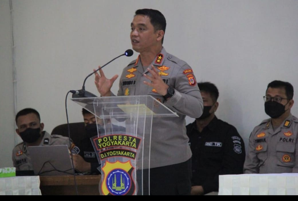 Kapolda DIY  Tekankan Kerja Iklas Untuk Melayani Masyarakat 