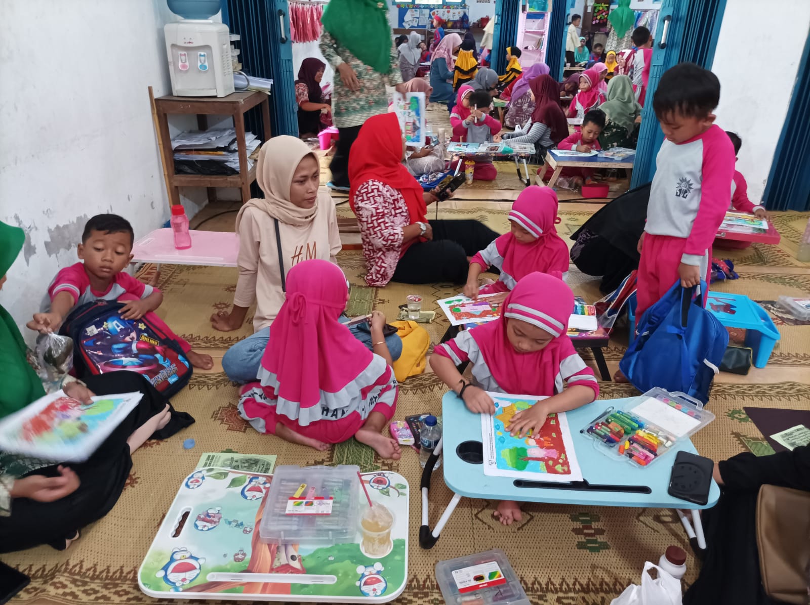 Peringati Hardiknas SD Muhammadiyah Trisigan Murtigading Bantul Gelar Lomba Mewarnai  