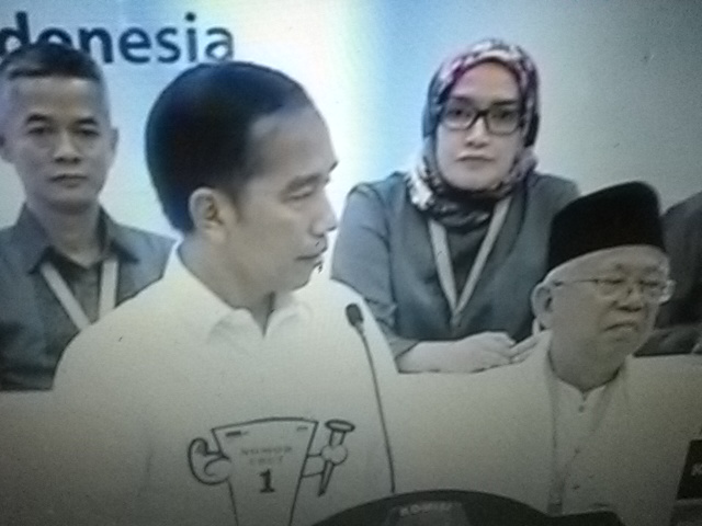 Hasil Undian Nomor Capres Cawapres 2019 'Joko Widodo -Makruf Amin  No. 01 