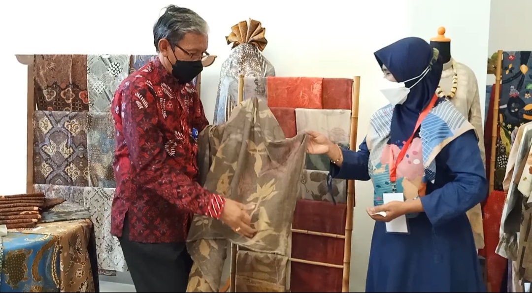 Dinpar Sleman-TVRI Yogya Bangkitkan Ekonomi Kreatif Gelar Pameran Batik 