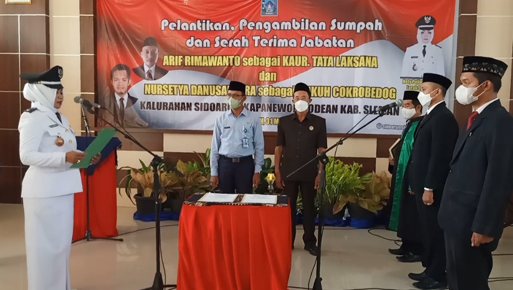 Lurah Sidoarum Godean Hety Pujiastutik SH. Gelar Pelantikan 2 Pamong  