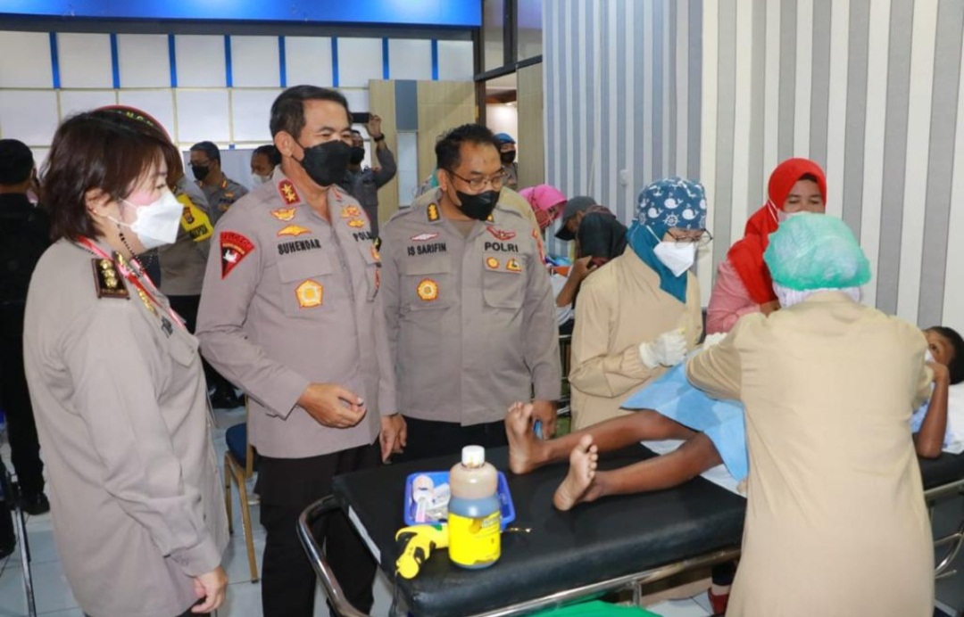 POLDA DIY GELAR BAKTI KESEHATAN KHITANAN MASSAL DI RS BHAYANGKARA