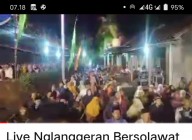 Ribuan Warga Nglanggeran Bersolawat…