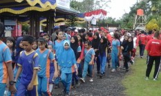HUT PMI ke 72 di Kec. Sekayam Kalabar…