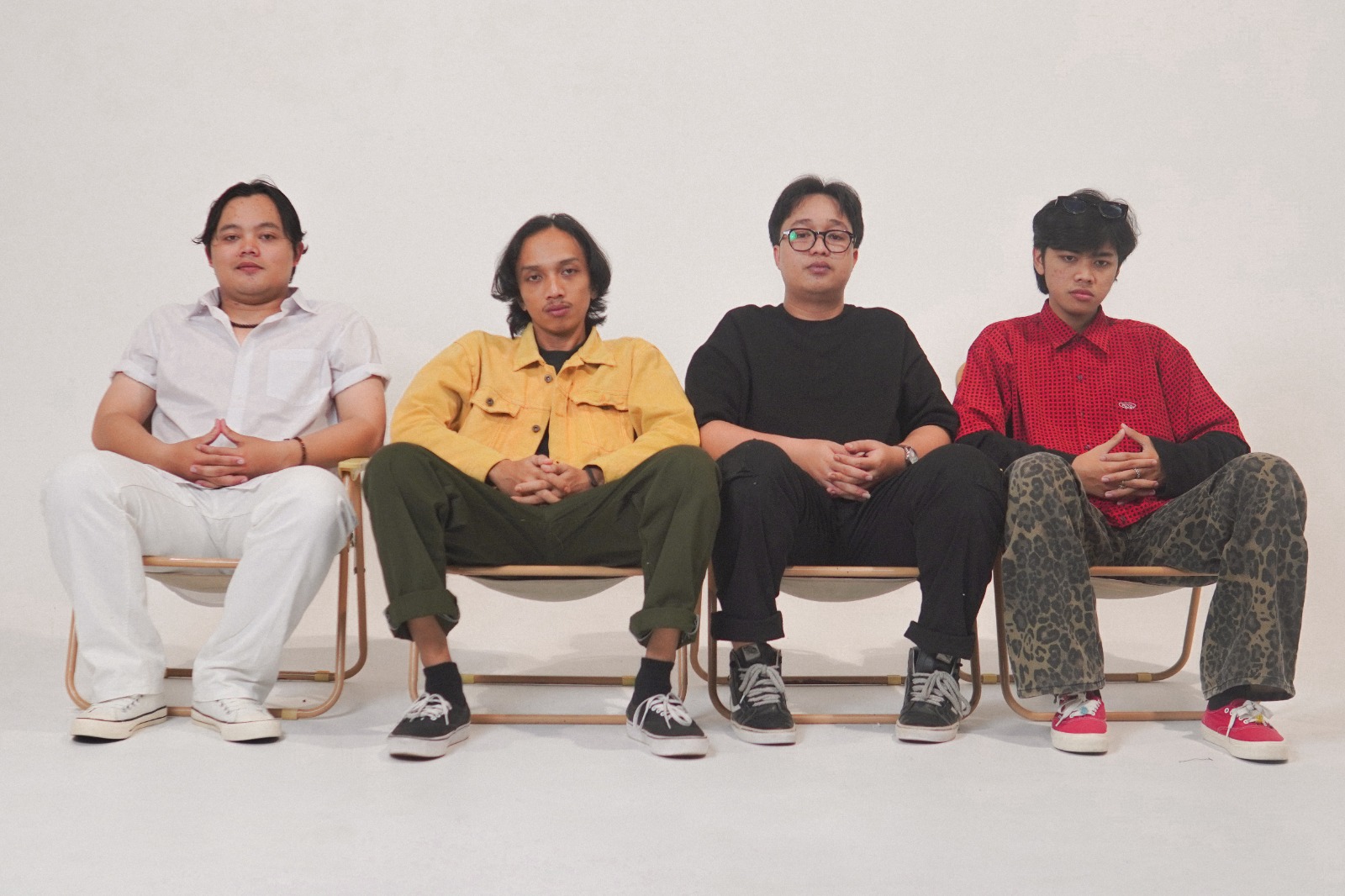 LLumaku Rilis Album “Kewajiban – Kenyataan ” Pada Perayaan Hari Kesehatan Mental Dunia