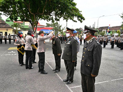 Polres Sleman Naikan Pangkat 136 Personil dan pelepasan Purna Tugas 31 Personil