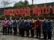 Destinasi Alam Wisata Grojokan…