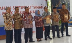 Pemkab Sleman Menerima 204 Sertifikat…