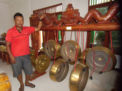 PEGANG TEGUH  AMANAH ORANGTUA,  LEGIYONO SUKSES BISNIS  GAMELAN  