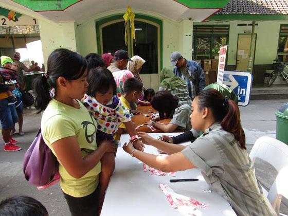  ATASI  ANAK HILANG  PENGUNJUNG GL ZOO DIBERI  GELANG,  PENGUNJUNG  GEMBIRA LOKA  ZOO  2016  MENURUN
