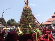 Tiga Gunungan grebeg besaran ludes…